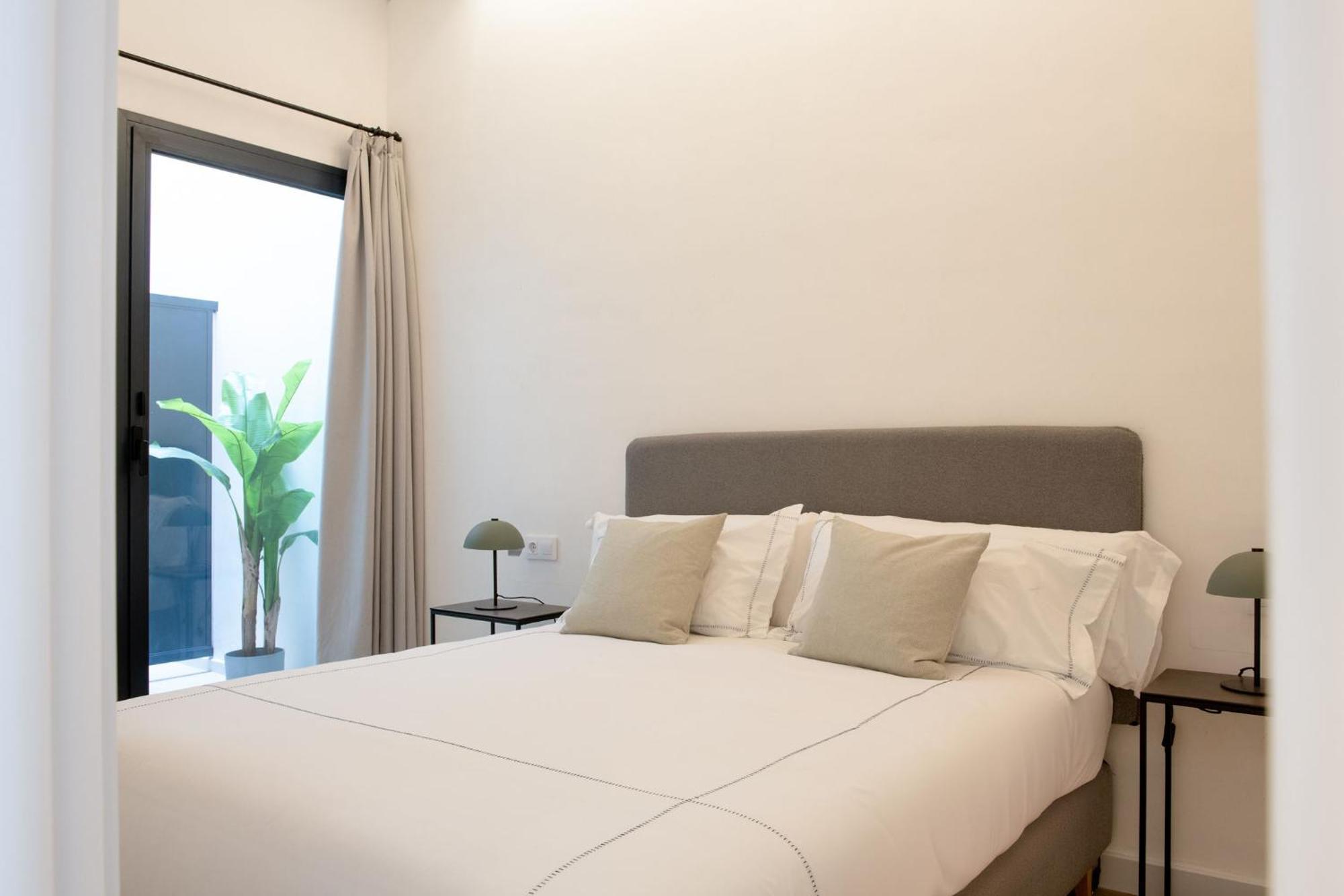 Santa Ana 18 Suite Apartments Sevilla Exteriör bild